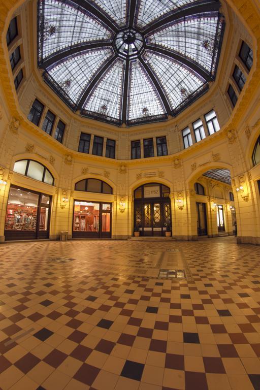 Octagon Main Square Apartment Zagreb Exterior photo